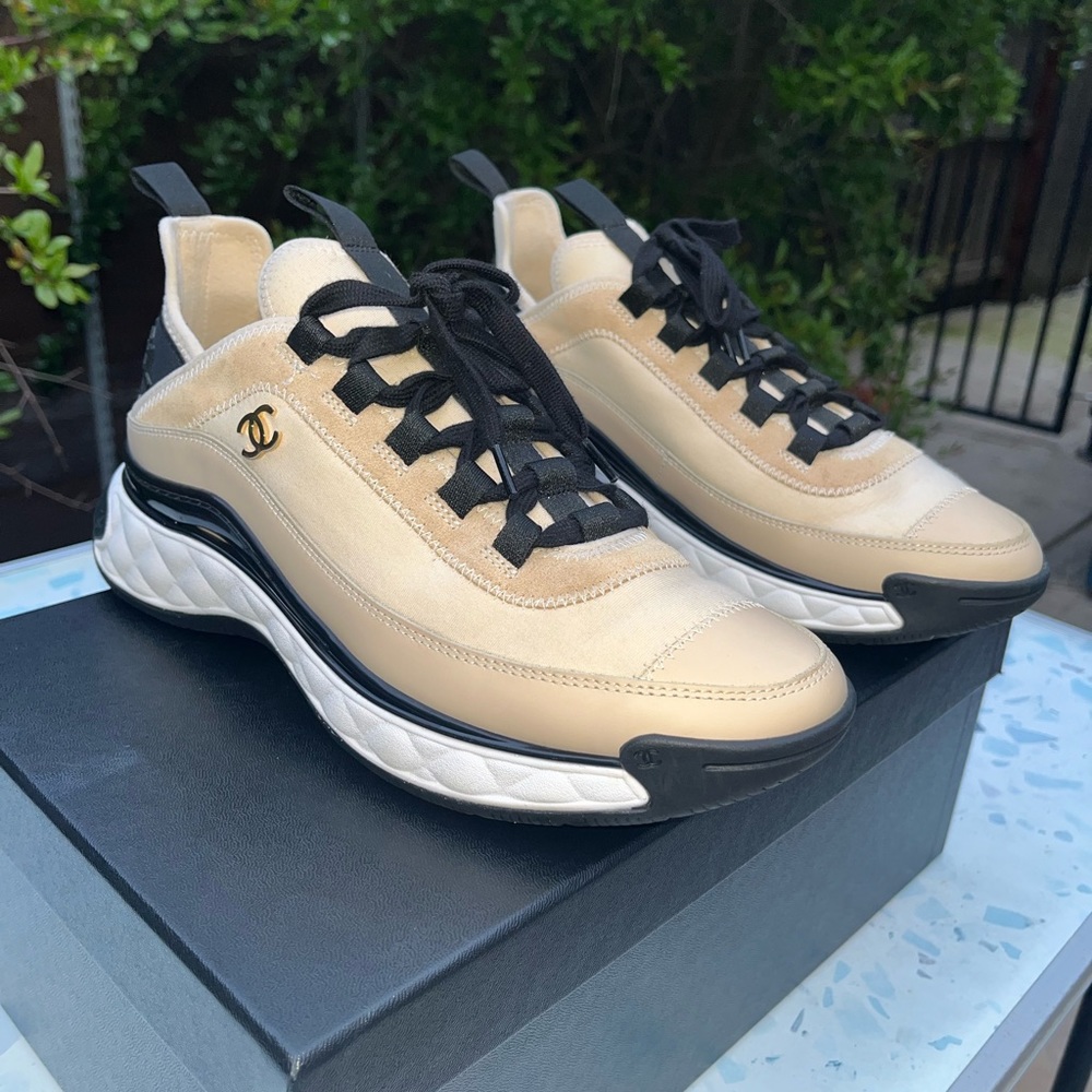 CHANEL Calfskin velvet trainers suede calfskin tpu sneaker G35617 Y53646 CC LOGO